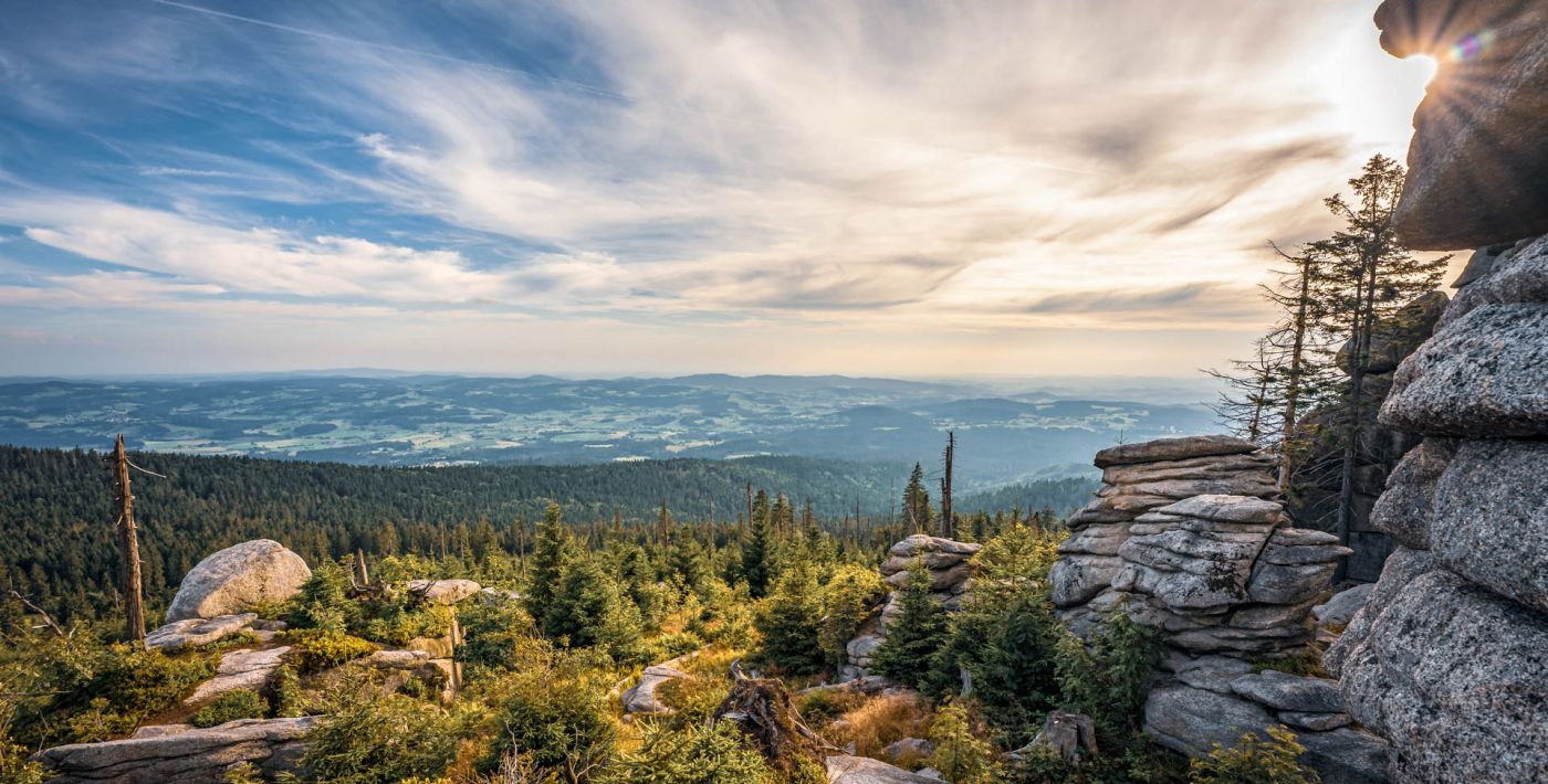 Ausblick vom Dreisesselberg auf den Bayerischen Wald