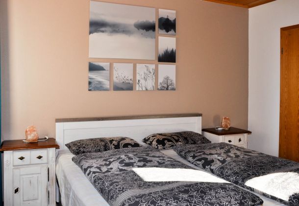 Premium FeWo Hauzenberg Schlafzimmer