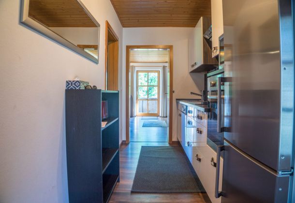 Flur mit Küche