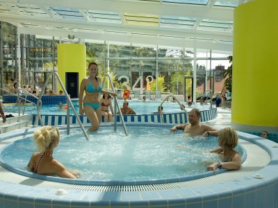 Badespass zu jeder Jahreszeit im Karoli Badepark